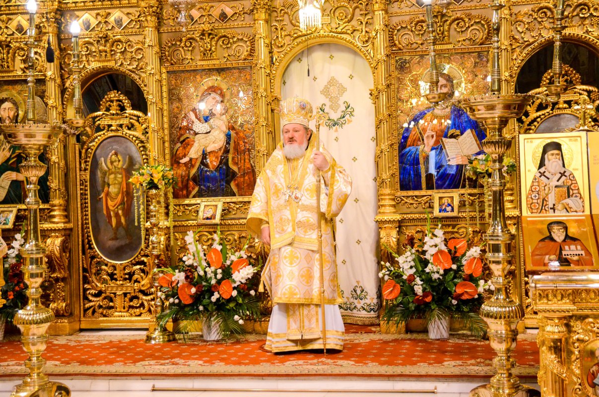 Slujbă în cinstea Sfântului Ierarh Nectarie 50413