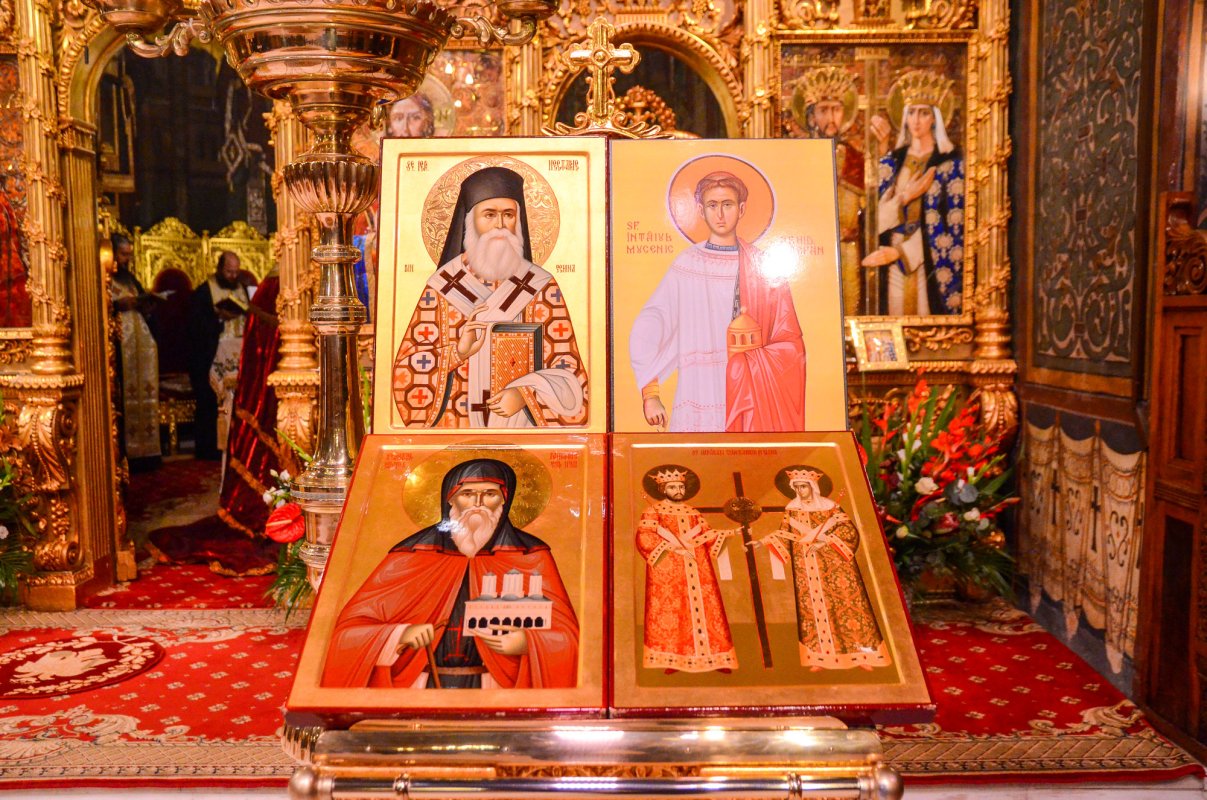 Slujbă în cinstea Sfântului Ierarh Nectarie 50415