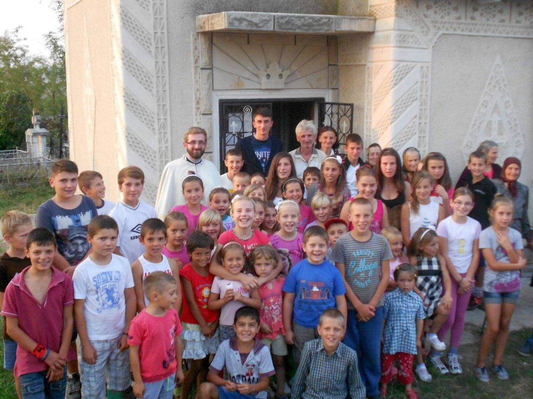 Comunitatea care a înţeles că totul se poate realiza prin muncă, jertfă şi dăruire 50318