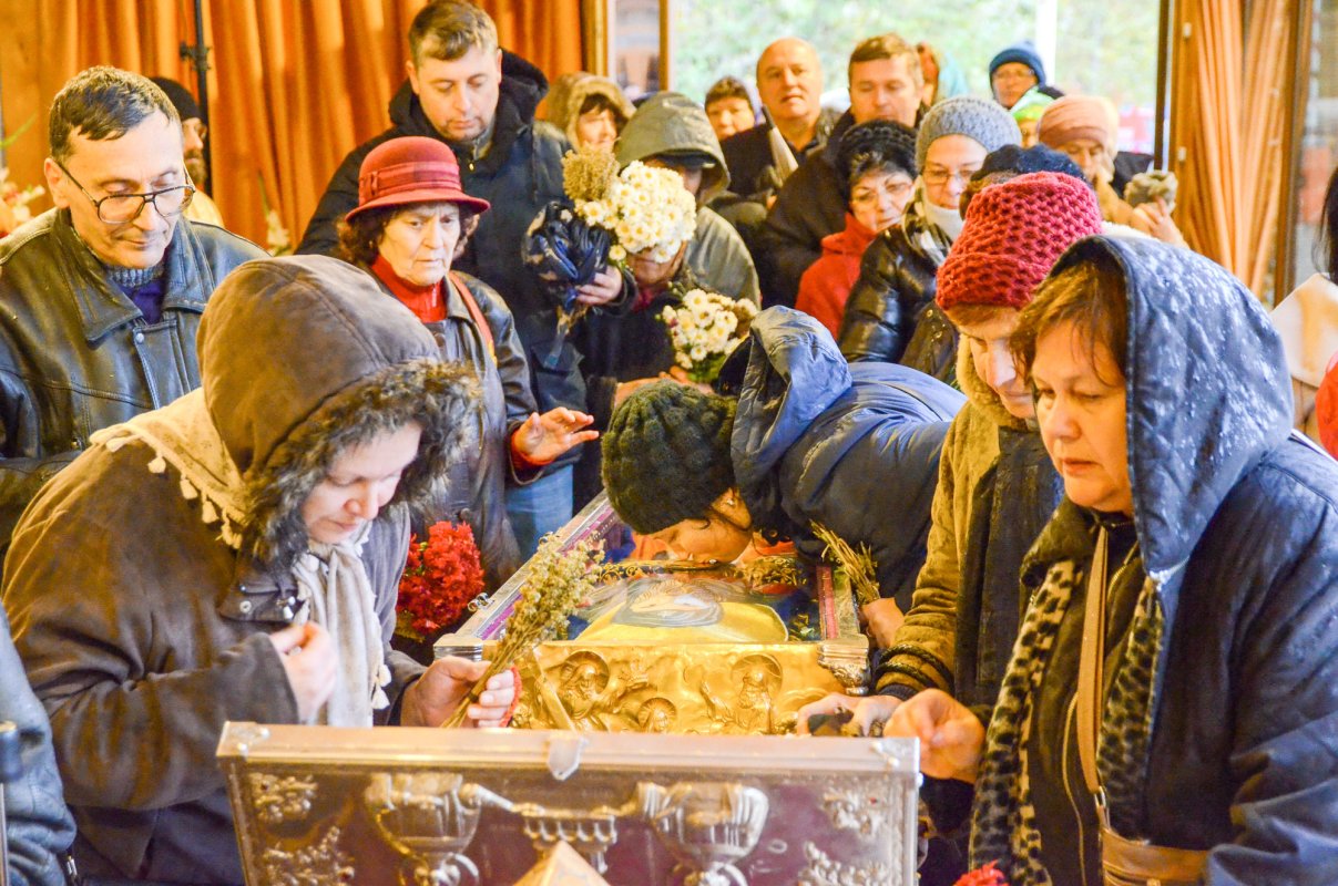 Mucenicul Dimitrie a unit în rugăciune români și greci 50329