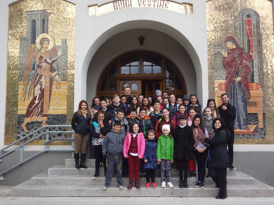 Copii sărbătoriți la Centrul social din Grădinari 50251