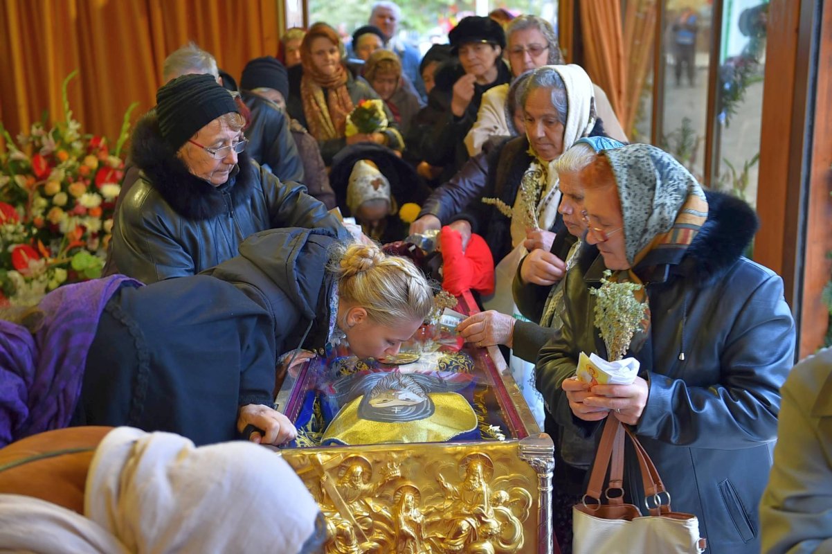 Rugăciunile către el nu rămân niciodată fără răspuns 50164