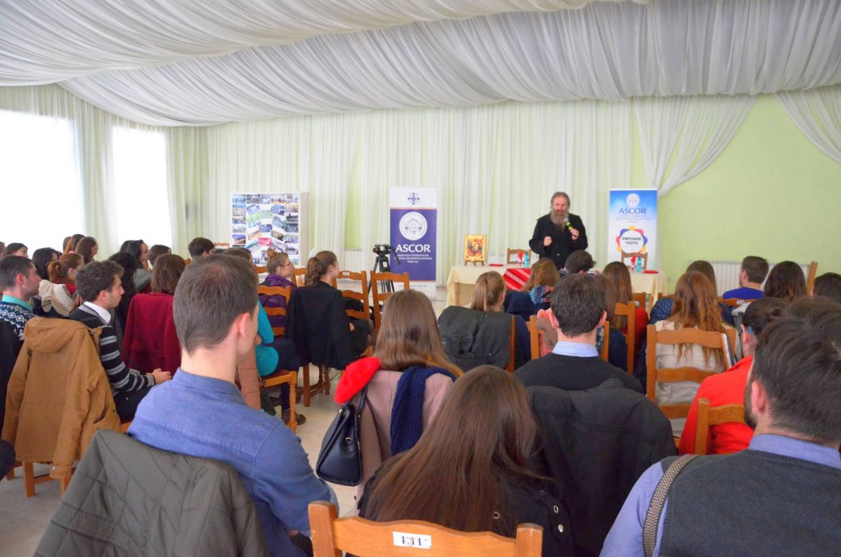 Întâlnire cu noii membri, organizată de ASCOR Iaşi 50067