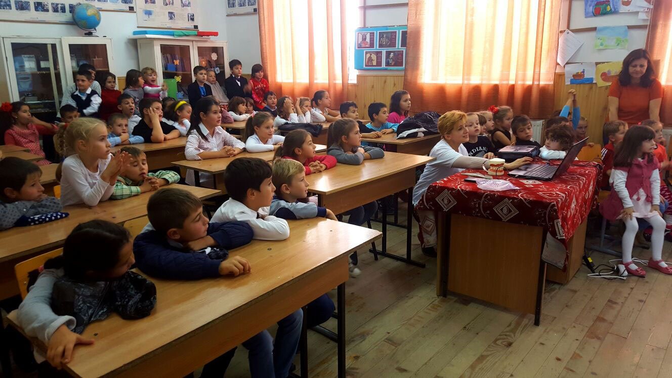 Campanie de prevenție și educație stomatologică în satul Cioceni 50014