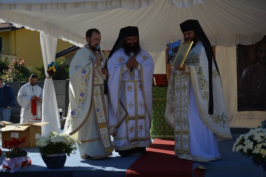 Maica Domnului, cinstită de românii din Italia 50023