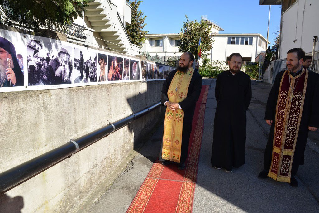 Maica Domnului, cinstită de românii din Italia 50025