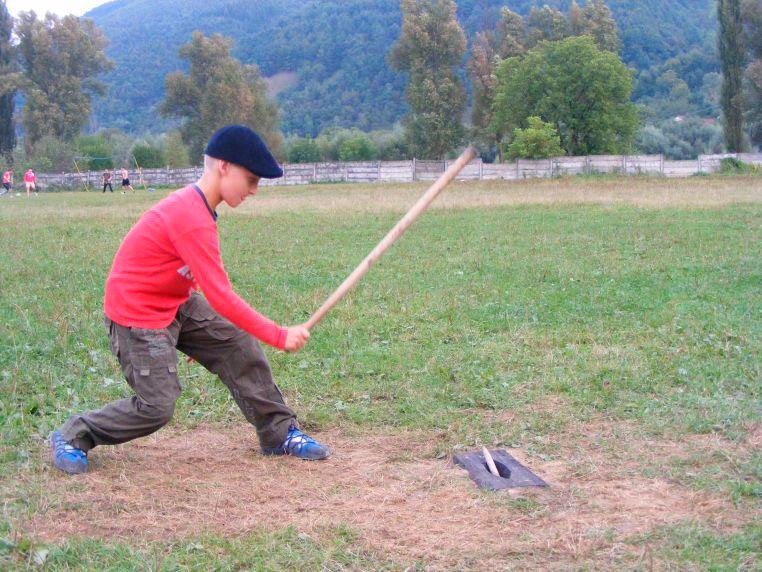 Păstrarea tradiţiilor prin revigorarea jocurilor 50035