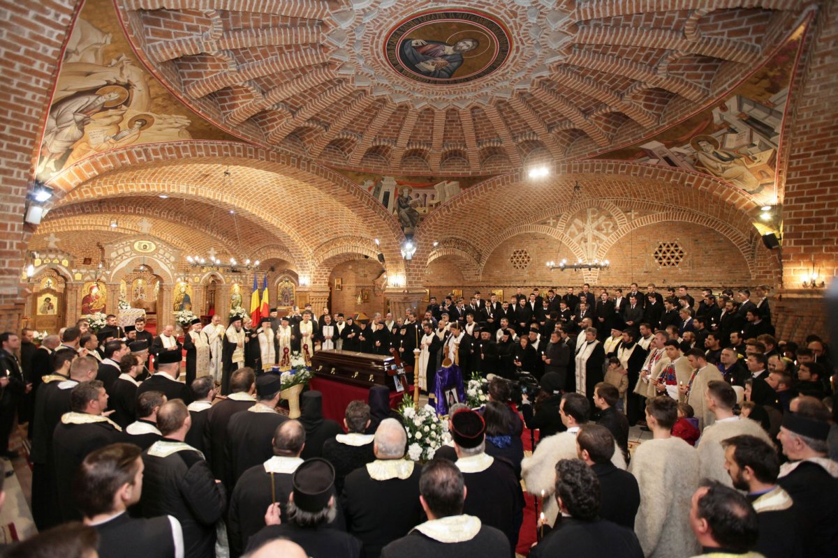 Înaltpreasfințitul Justinian va fi înmormântat la Rohia 49936