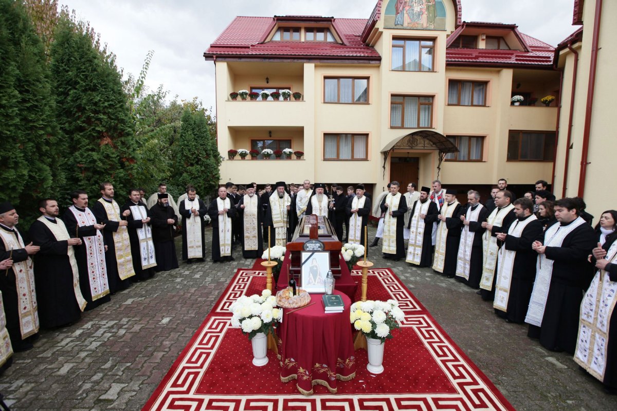 Înaltpreasfințitul Justinian va fi înmormântat la Rohia 49939