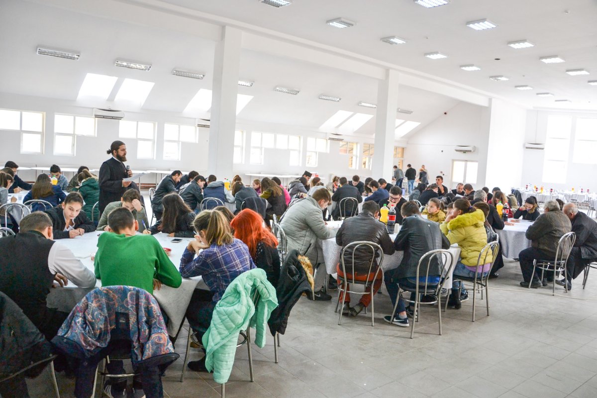 Întâlnirea tinerilor ortodocși din Caransebeș la Teregova 49989