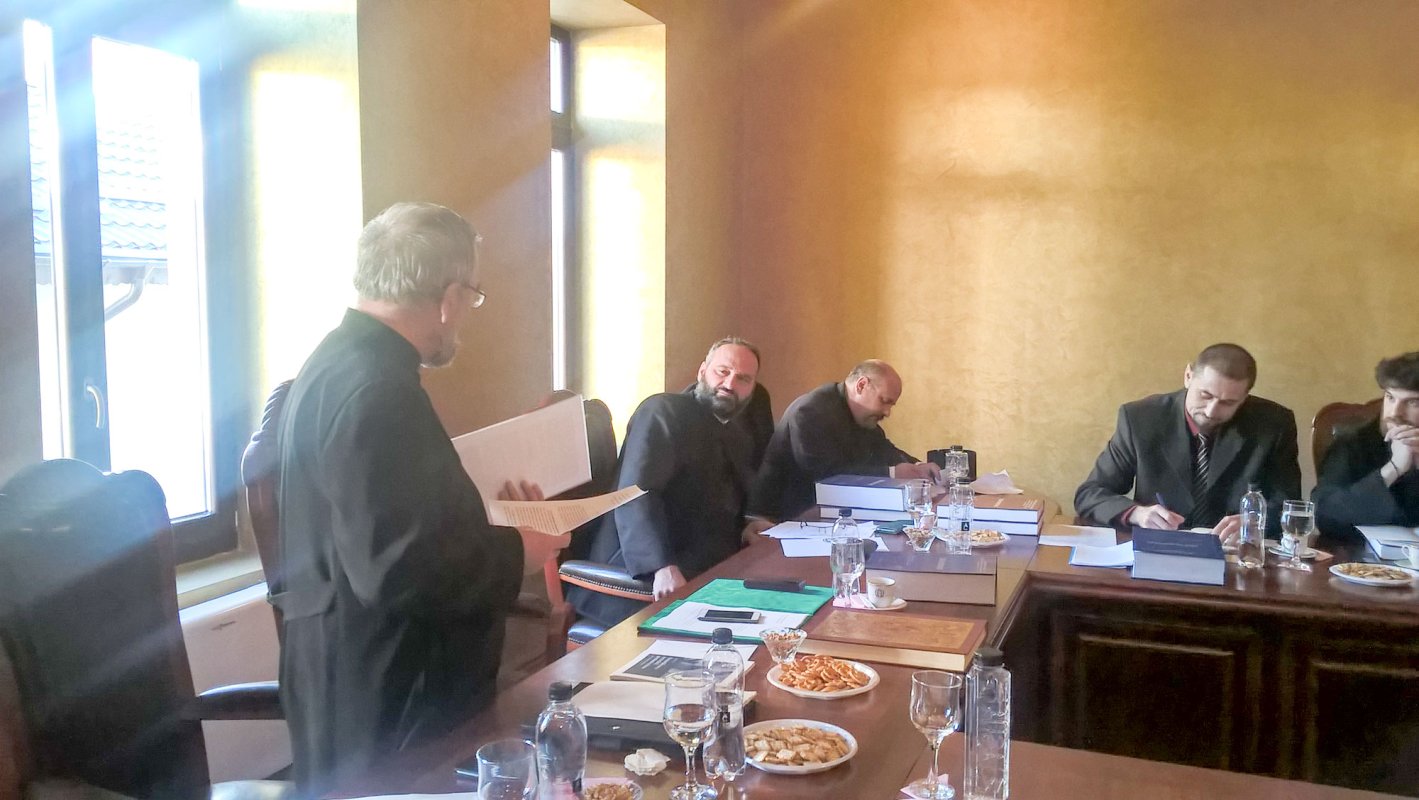 Noi absolvenţi ai Şcolii Doctorale „Sfântul Nicodim” 49893