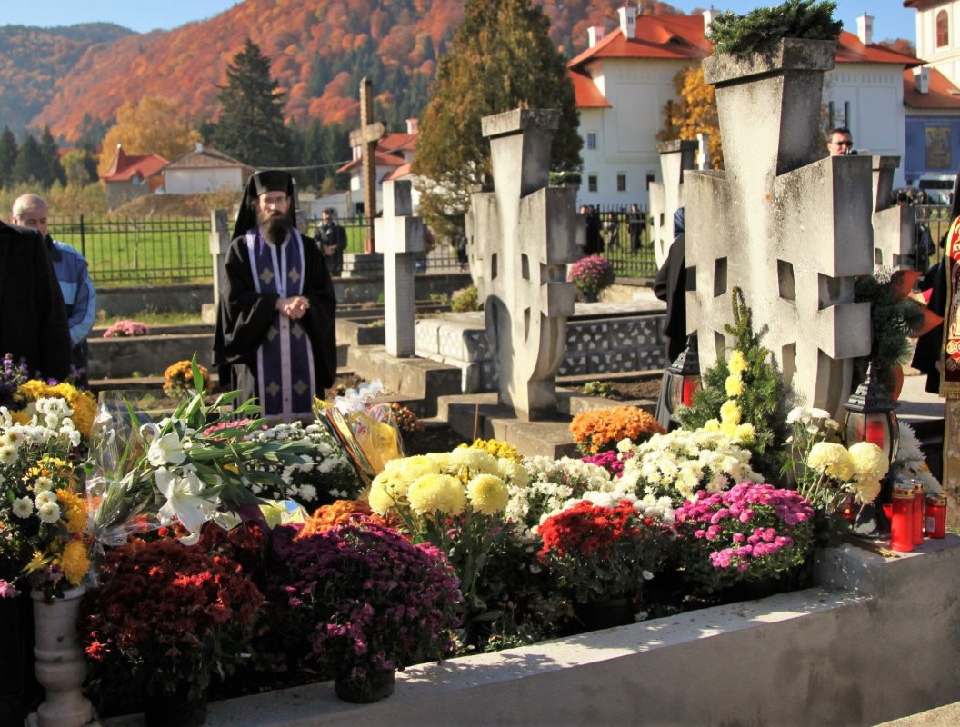 Părintele Teofil Părăian, pomenit la șapte ani, la Sâmbăta 49887