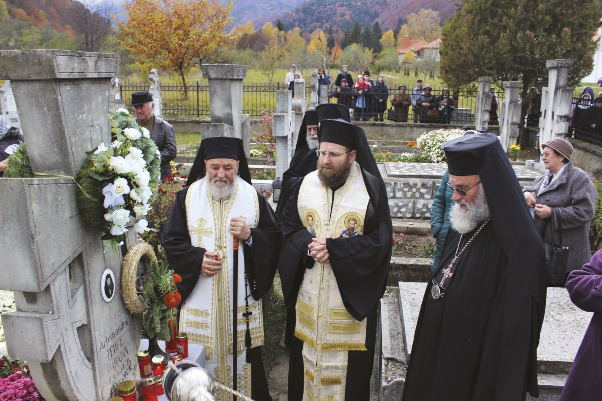Părintele Teofil Părăian, pomenit la șapte ani, la Sâmbăta 49888