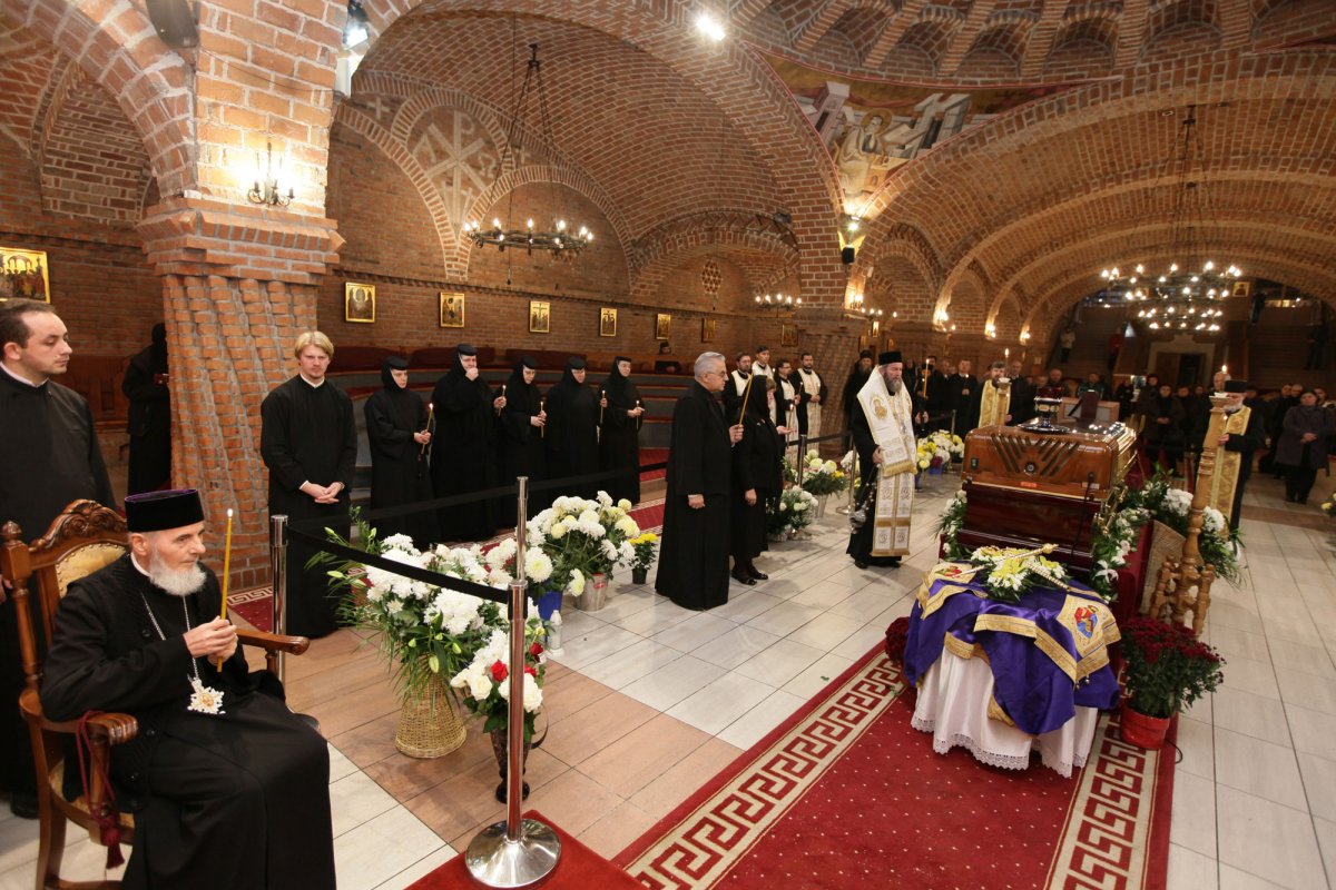 Priveghere la căpătâiul IPS Arhiepiscop Justinian, la Catedrala episcopală 49877