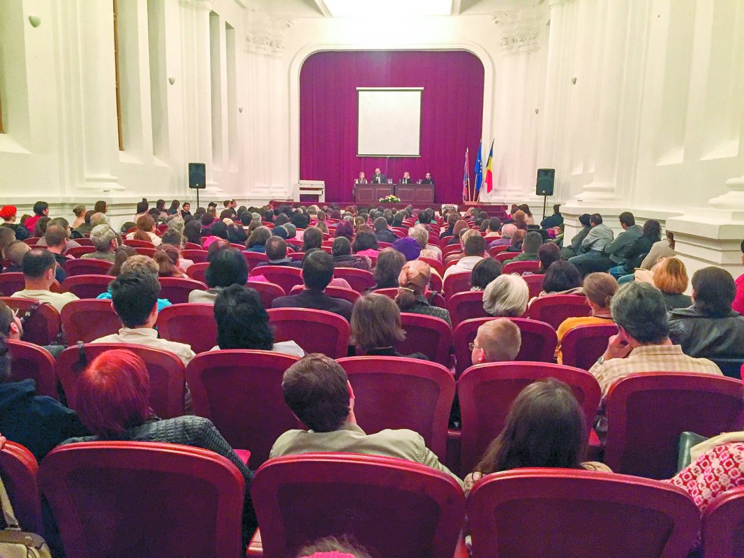 Părinți interesați de educația copiilor în era smartphone-ului   49720