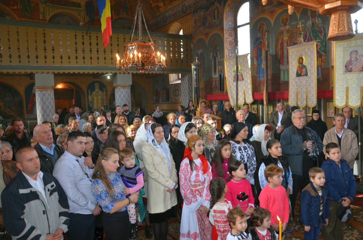 Slujirile ierarhilor bănățeni 49577