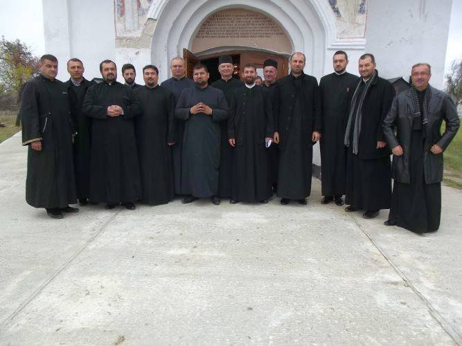 Cerc pastoral-misionar în parohia vâlceană Văleni-Zătreni 49570