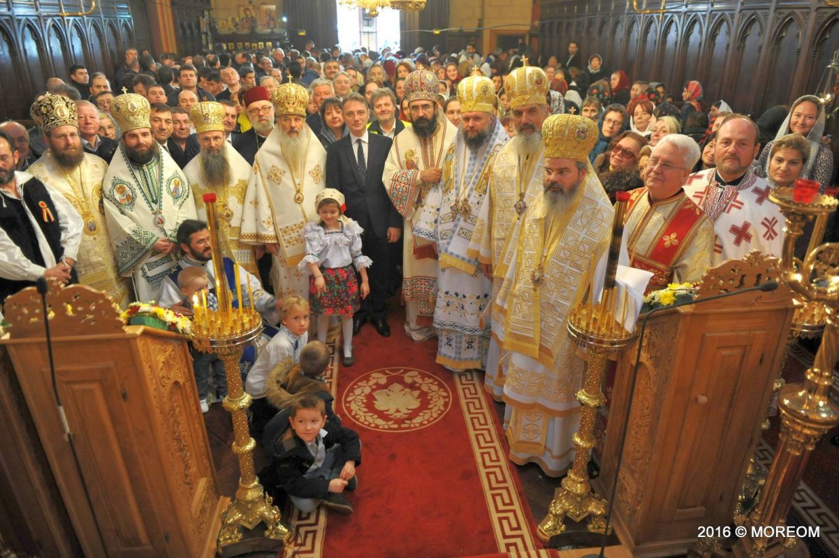 S-a sfințit o capelă românească la Paris 49608