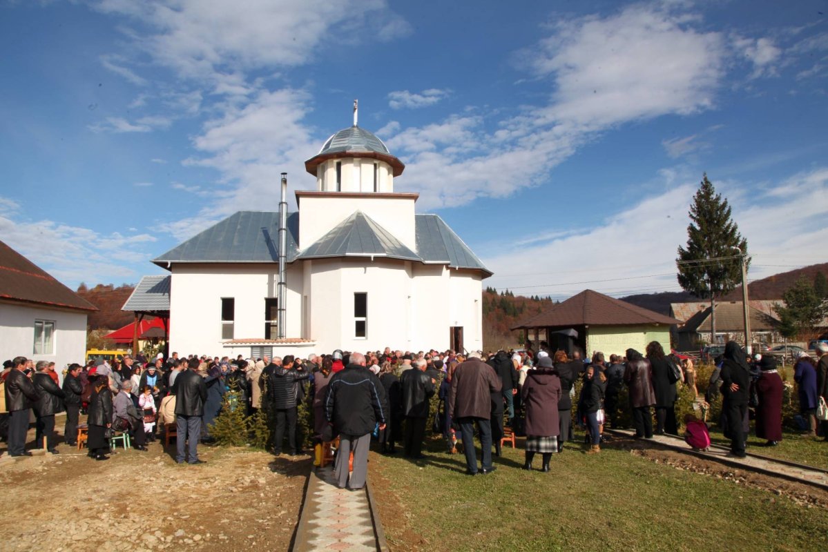 Târnosiri şi binecuvântări în Duminica a 24-a după Rusalii 49556