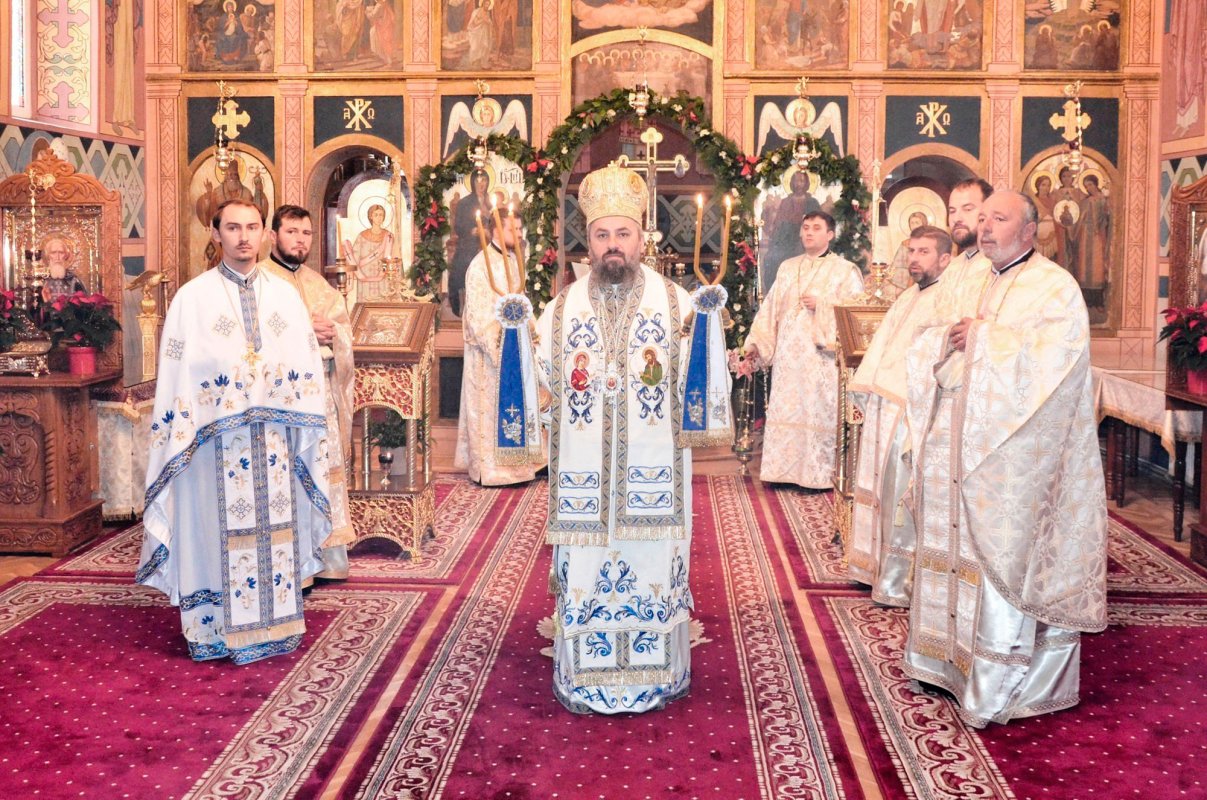 Hramul Sfinţilor Arhangheli Mihail şi Gavriil în Transilvania 49417