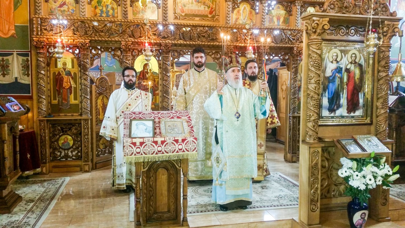 Sfinții Arhangheli Mihail și Gavriil, cinstiți în Mitropolia Banatului 49436