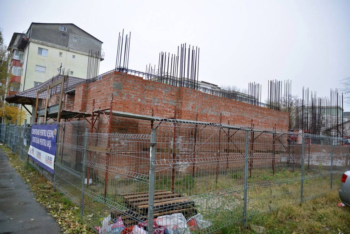 Sfinţii Arhangheli, sărbătoriţi în cartierul ieşean Canta 49410