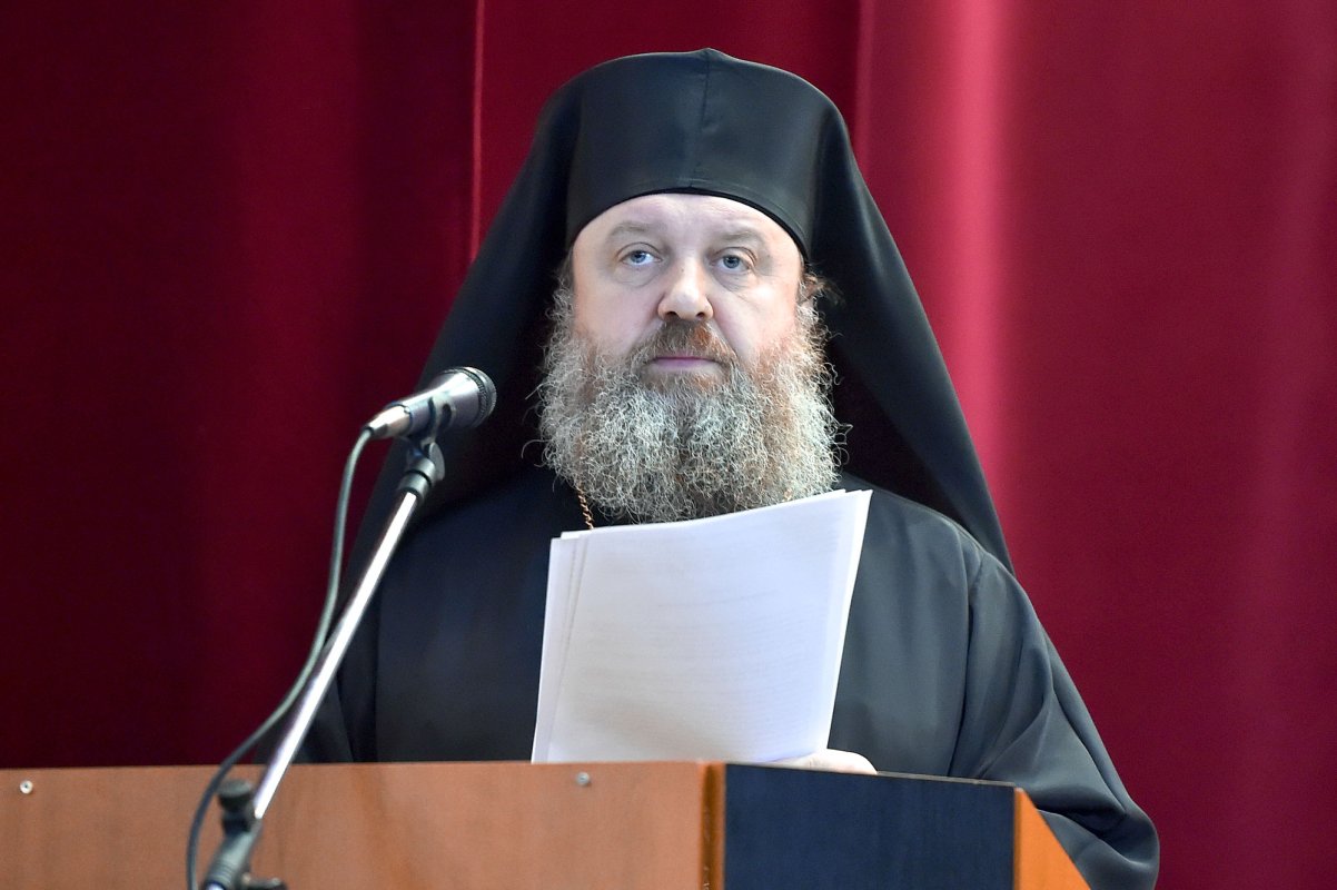 Conferinţă pastorală la Vălenii de Munte 49396