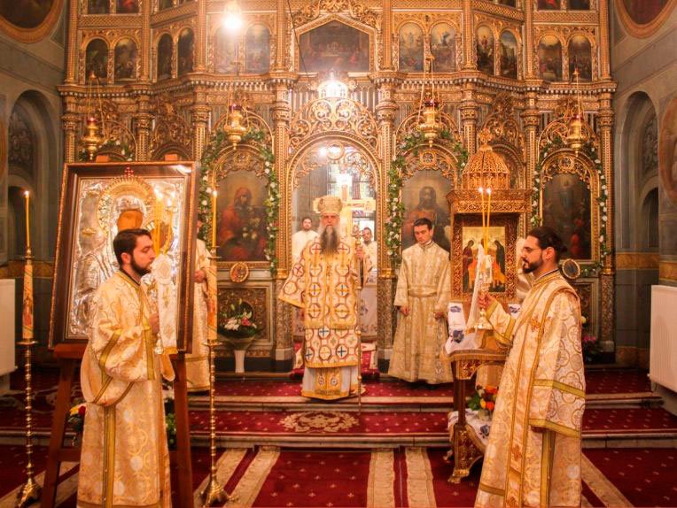 Sfântul Nectarie, prăznuit în bisericile oltene 49375