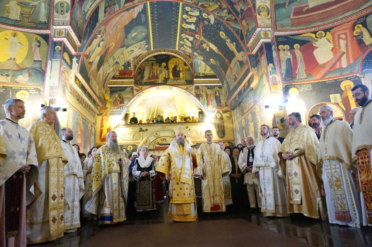 Fresca Bisericii „Sfântul Nicolae” din Câmpina a fost sfințită 49247