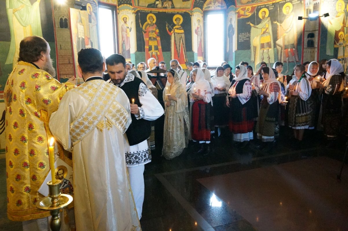 Fresca Bisericii „Sfântul Nicolae” din Câmpina a fost sfințită 49251