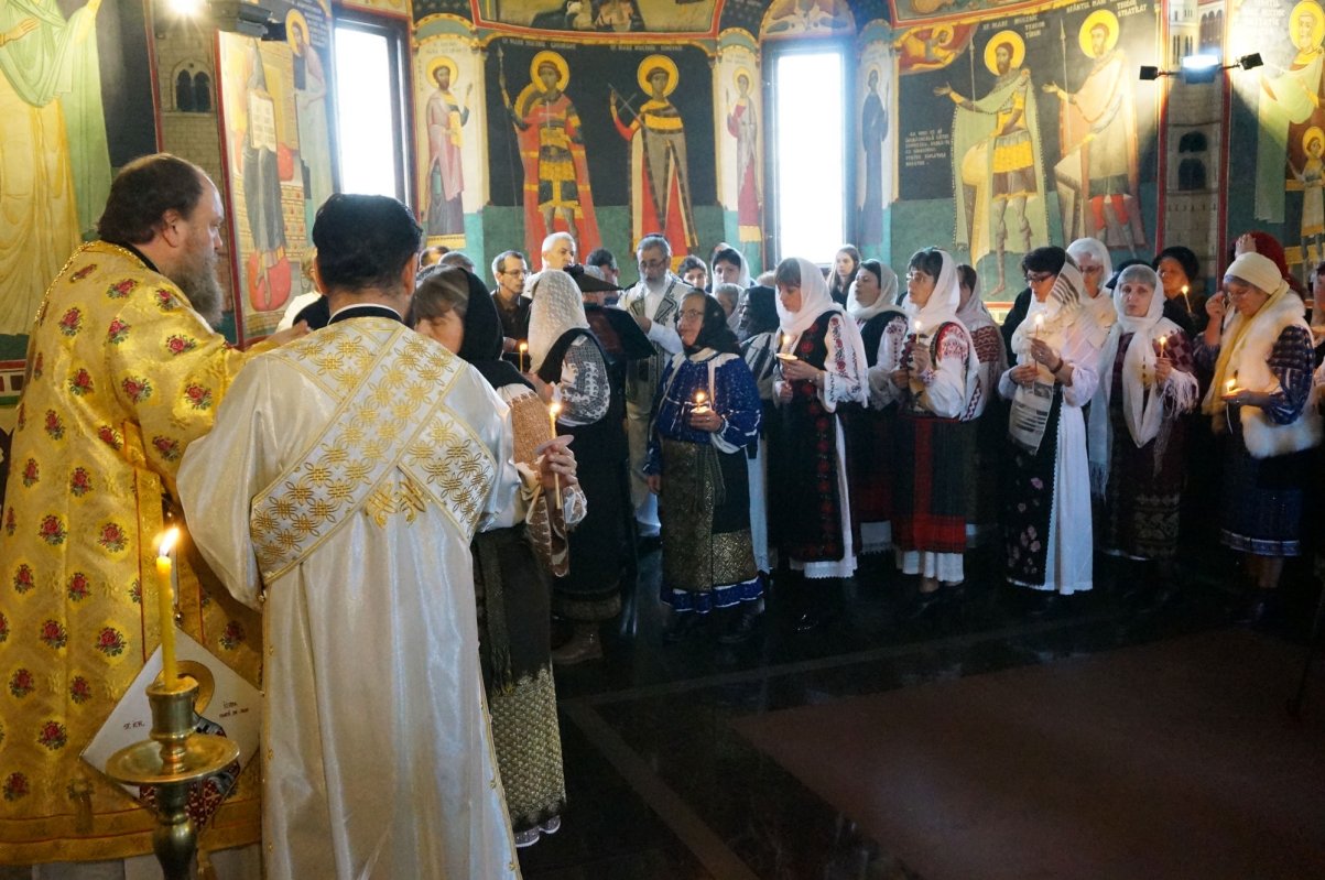 Fresca Bisericii „Sfântul Nicolae” din Câmpina a fost sfințită 49252