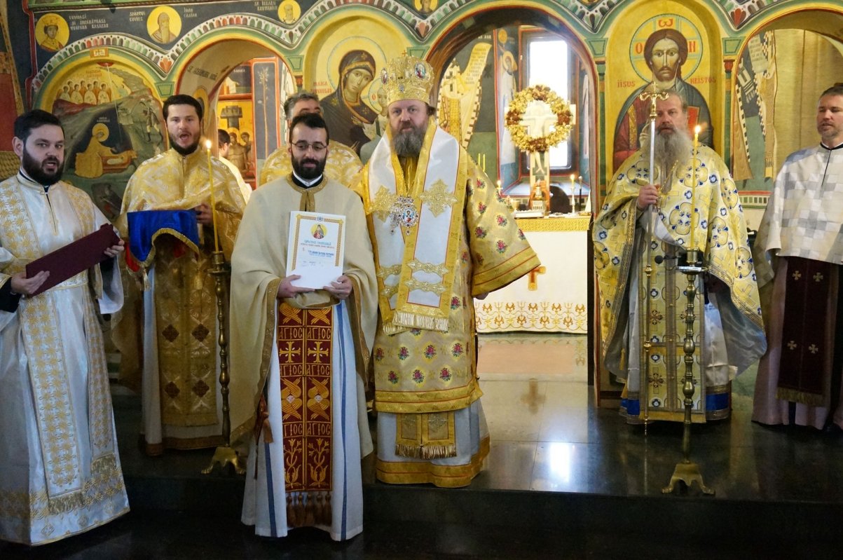 Fresca Bisericii „Sfântul Nicolae” din Câmpina a fost sfințită 49254