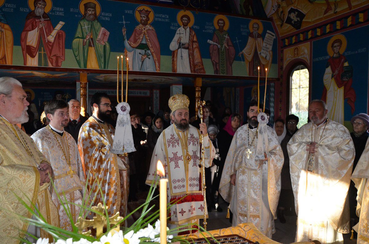 Hramuri şi slujiri arhiereşti în Transilvania 49196