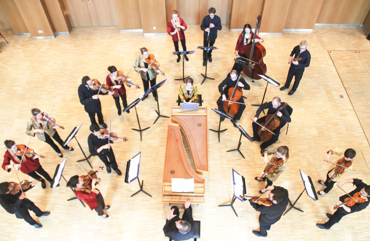 Acorduri de muzică veche la București 49180