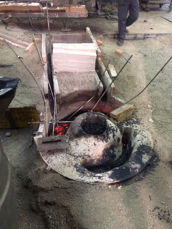 Primul clopot al Catedralei Naționale a fost turnat 49167