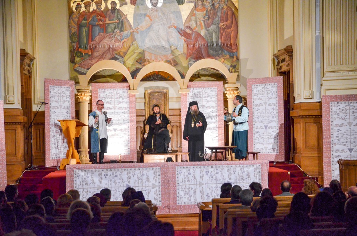 Teatru creştin la Palatul Patriarhiei 49156