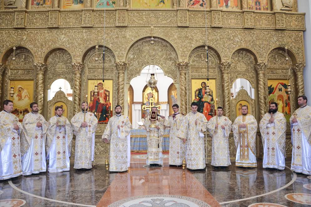 Zile de sărbătoare şi Liturghii arhierești în Mitropolia Banatului 49151