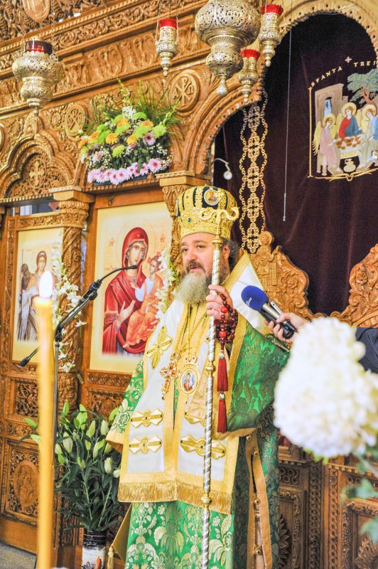 Sfântul Cuvios Paisie sărbătorit în Capitală 49092