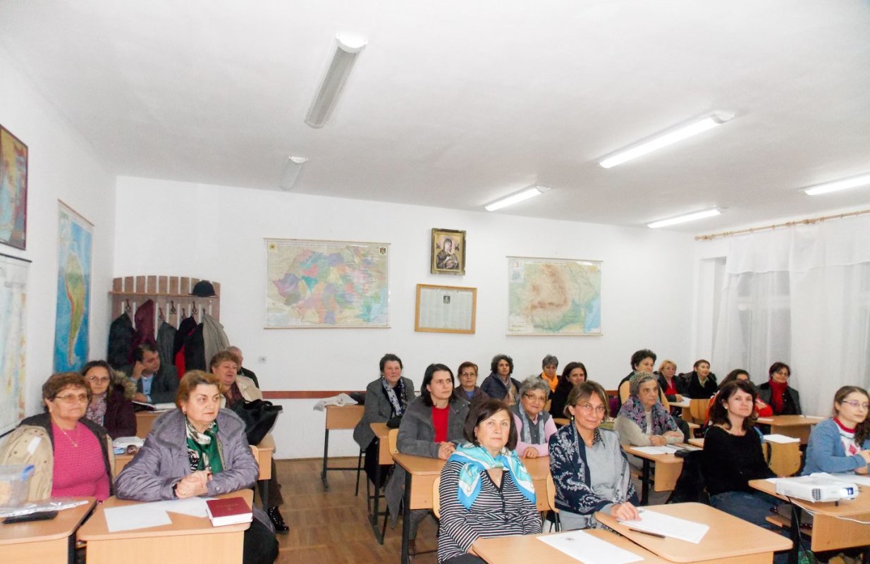 Activităţi catehetice în Mitropolia Olteniei 48959