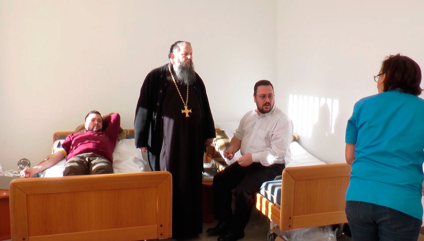 Preoții din Protopopiatul Bran-Zărnești au donat sânge 48876