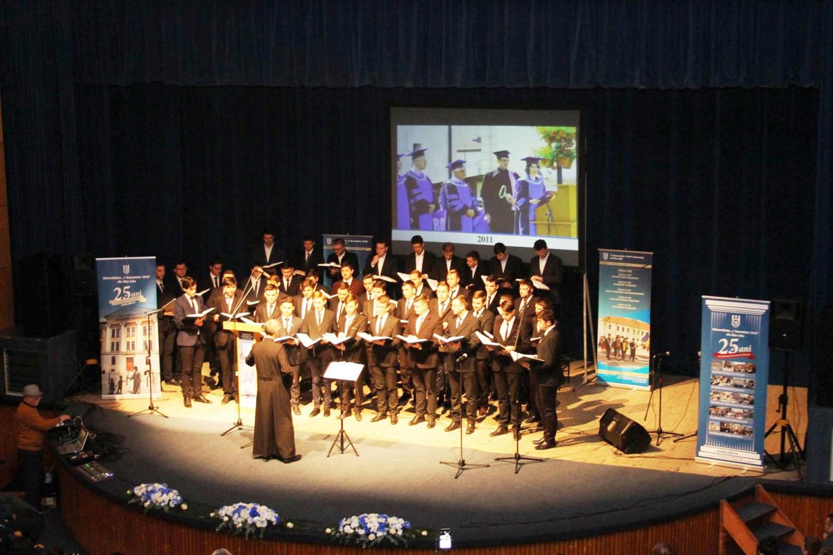 Universitatea „1 Decembrie 1918” din Alba Iulia a aniversat 25 de ani 48831