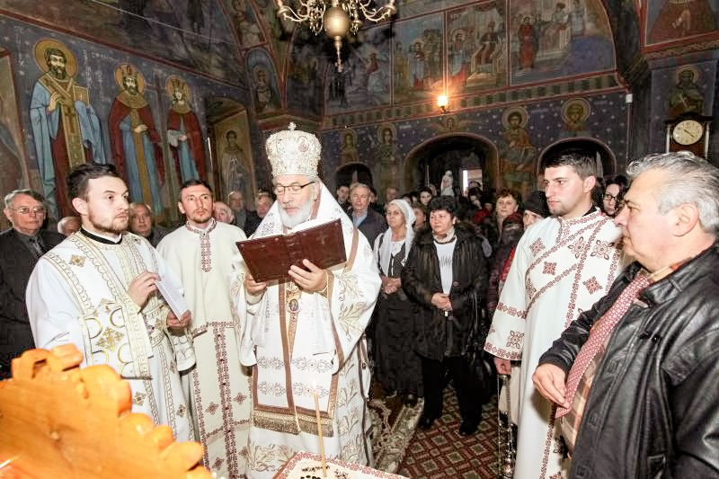 Slujiri arhierești în eparhii muntene 48742