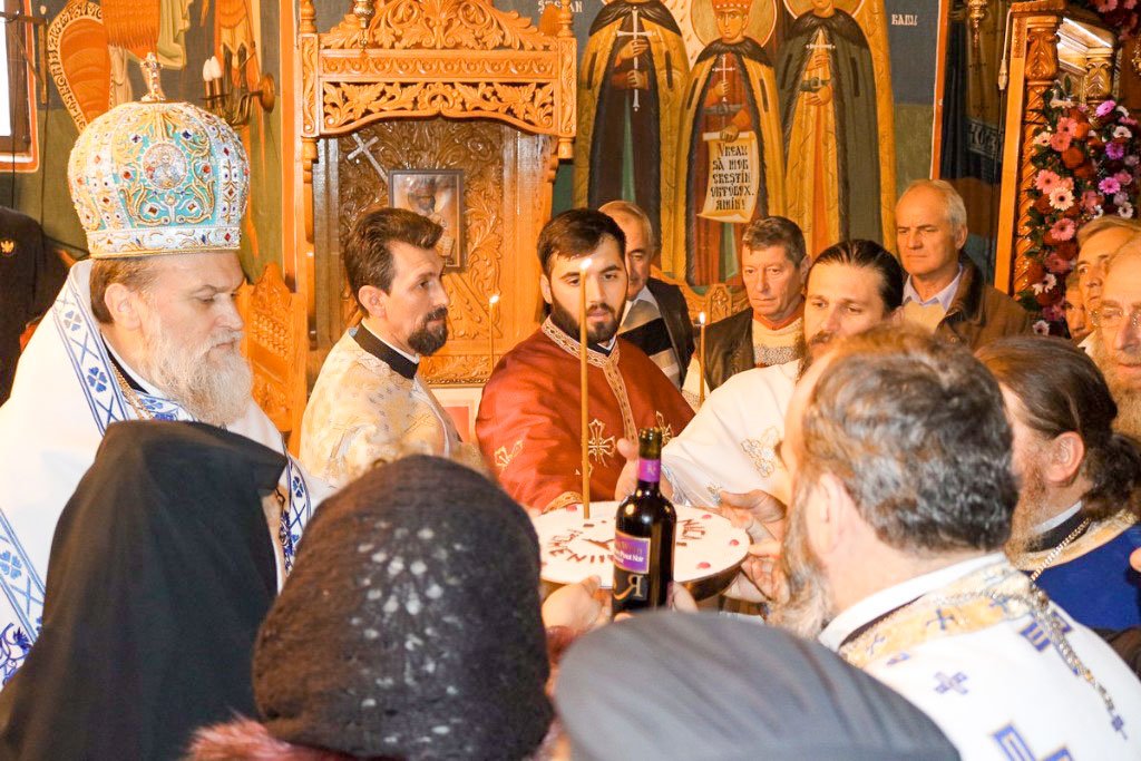 Slujiri arhierești în eparhii muntene 48745