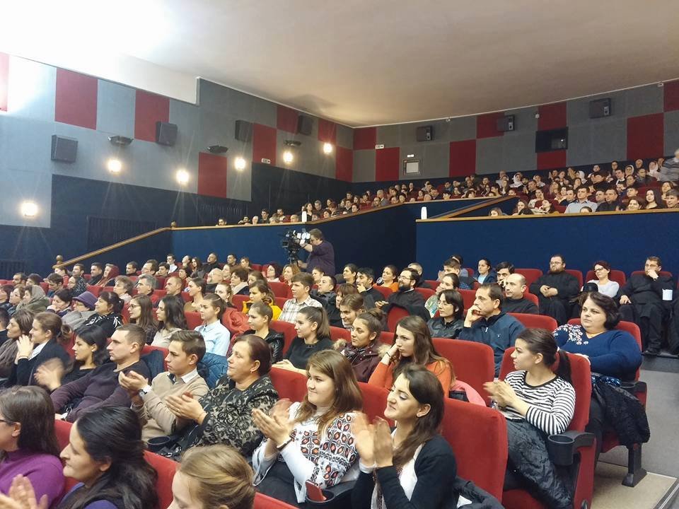 Conferinţă duhovnicească la Oneşti 48641