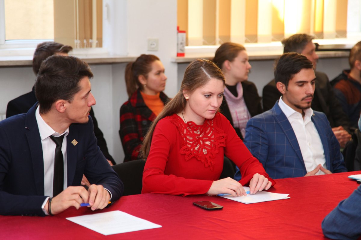 Simpozion studențesc la Facultatea de Teologie din Sibiu 48589