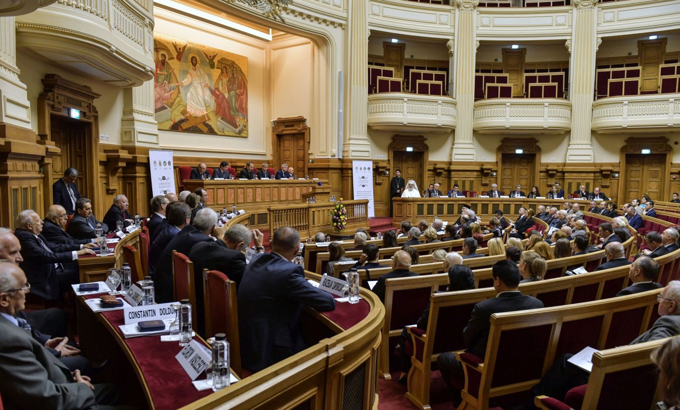 Adunare solemnă la Palatul Patriarhiei 48492