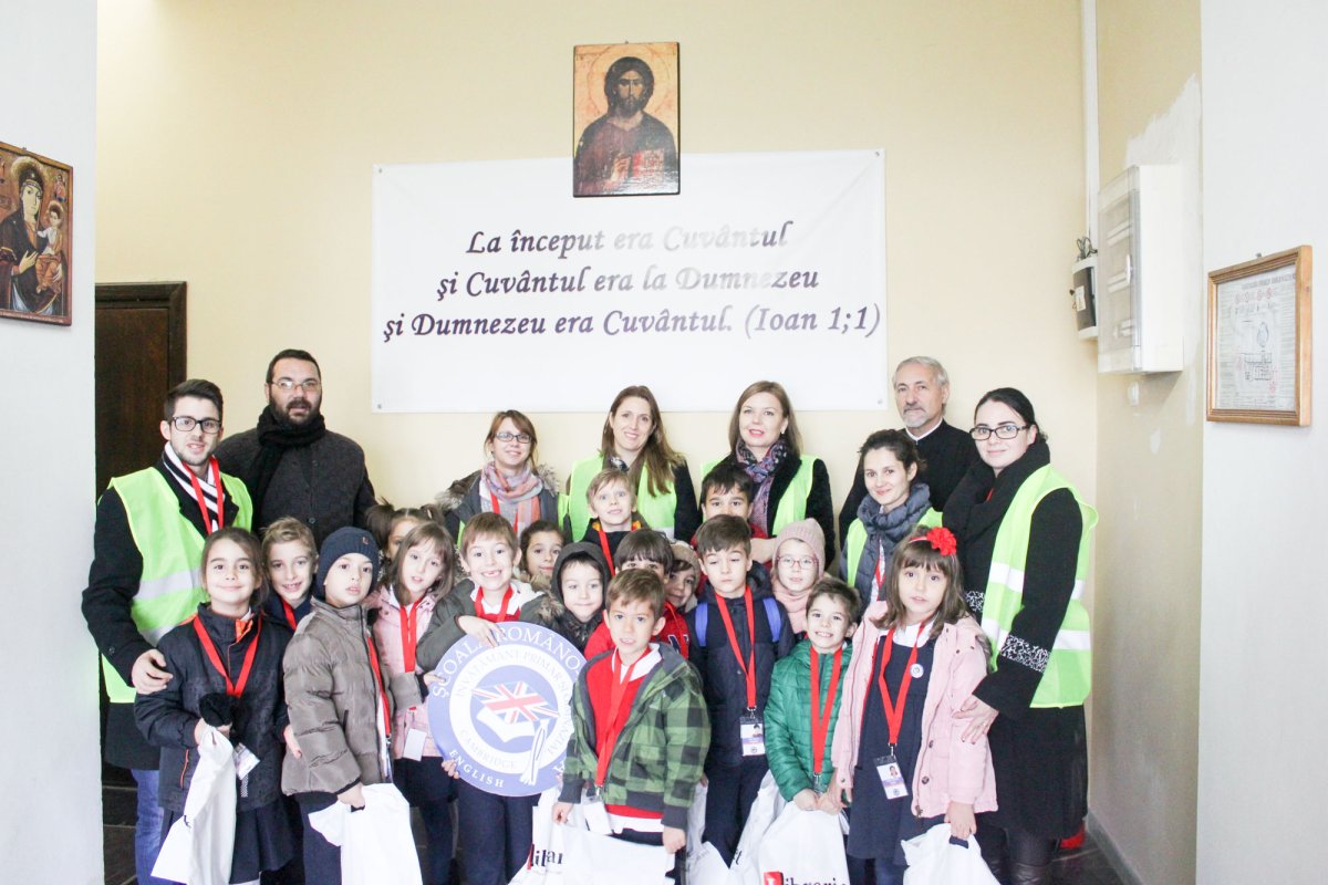 Elevi în vizită la studioul „Logos” din Craiova al Radio TRINITAS 48533