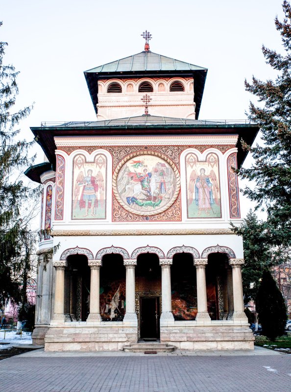 Eustațiu Stoenescu - maestrul, ctitorul și pictorul 48450