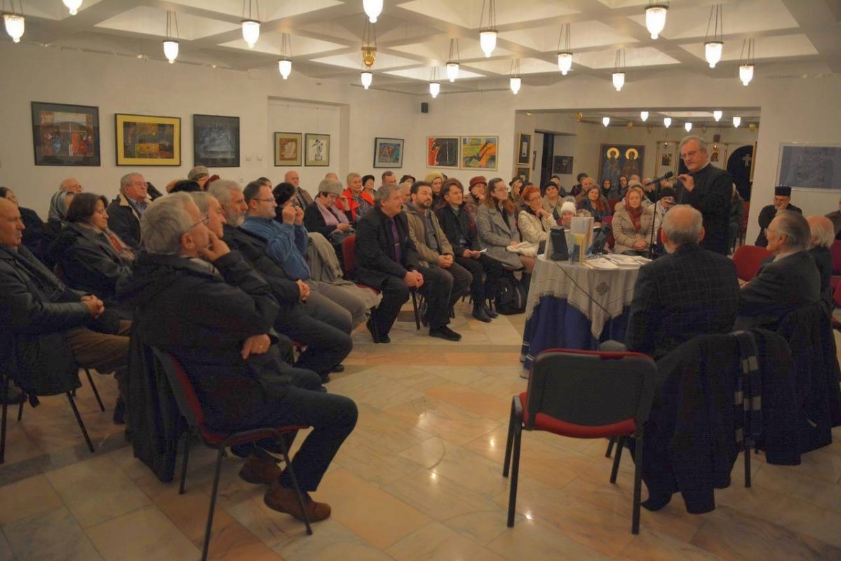 „Scriitorul în faţa lui Dumnezeu“, la Iaşi 48424