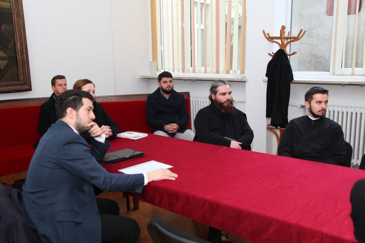 Simpozion al doctoranzilor la Facultatea de Teologie din Sibiu 48432